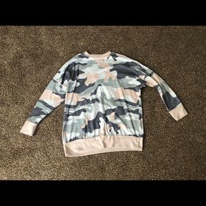 Camo crew neck
